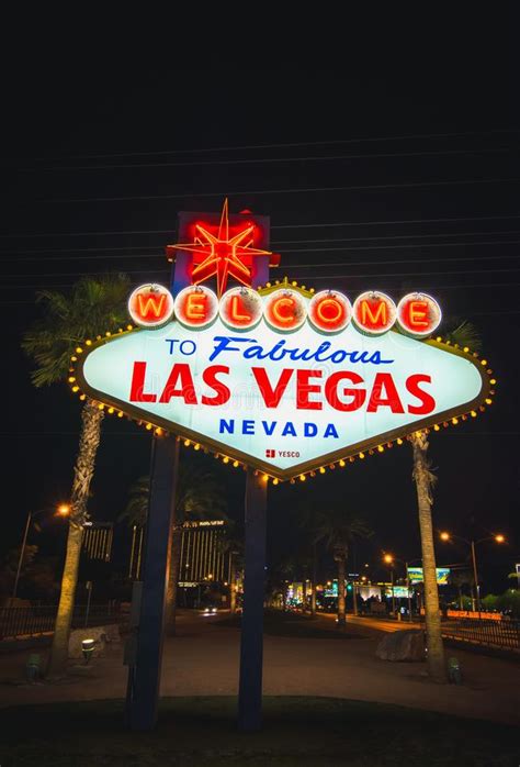 8,755 Las Vegas Sign Night Stock Photos - Free & Royalty-Free Stock ...