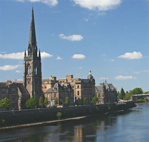 Perth is just the right size for a small city - Must See Scotland