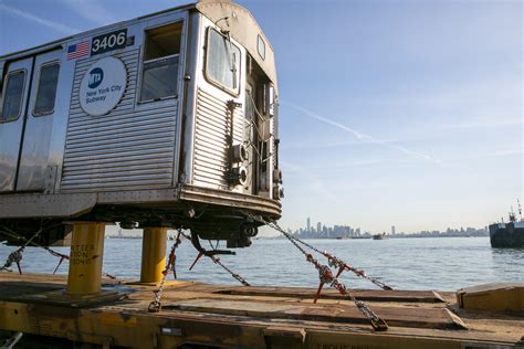 Bon voyage: Old subway cars float off across New York Harbor - TrendRadars