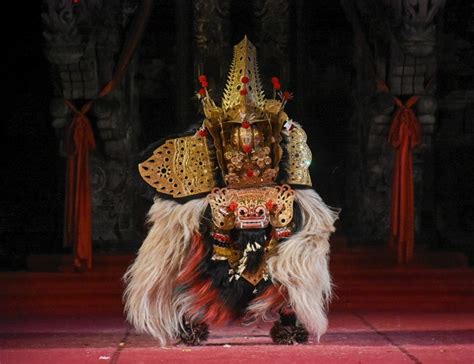 Tari Barong Bali