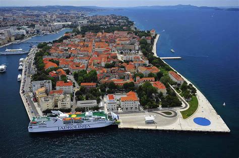 ZADAR OLD TOWN - Croatia Gems