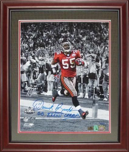 Derrick Brooks Autographed Signed Tampa Bay Buccaneers (Sb Td Spotlight) Deluxe Framed 16X20 ...