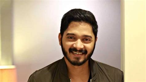 Shreyas Talpade Age, Height, Weight, Wife, Salary & Bio - CelebrityHow