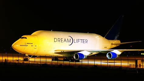 aircraft, Boeing, Dreamlifter, Boeing 747 Dreamlifter Wallpapers HD / Desktop and Mobile Backgrounds