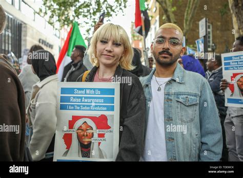 Saudi Arabia Embassy, London, UK. 15th June, 2019. Sudanese nationals ...