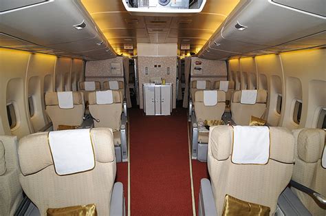 Air India First Class Review B747-400 Jeddah to Mumbai - SamChui