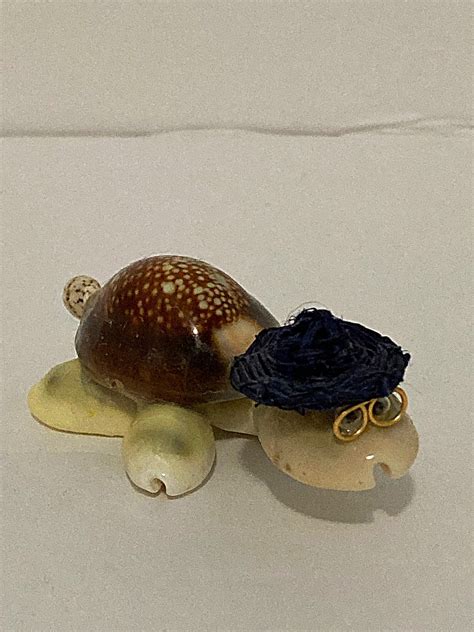 Vintage Sea Shell Turtle Figurines Mini w/ Straw Hats & | Etsy