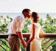 Fiji wedding at Outrigger Fiji Beach Resort. Fiji wedding packages.