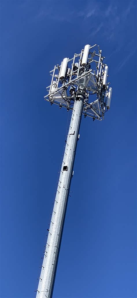 Which Antenna Is Used In Mobile Tower - Engineering's Advice