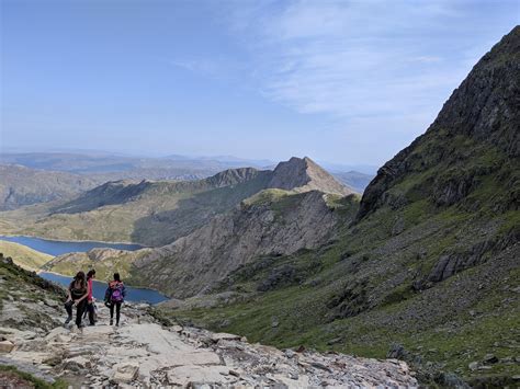 The most incredibly clear day at Snowdon, Wales : r/hiking