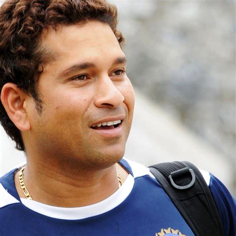 KnowlegeForAll: Sachin Tendulkar - Role Model for the Indian Youth