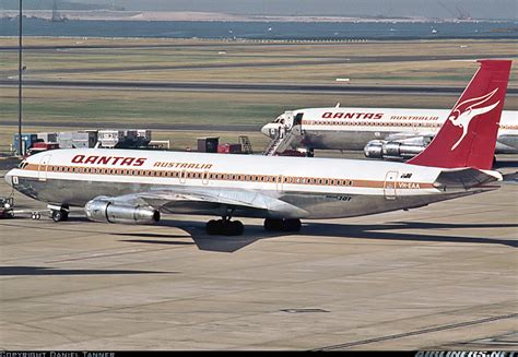 Boeing 707-338C - Qantas | Aviation Photo #2810145 | Airliners.net