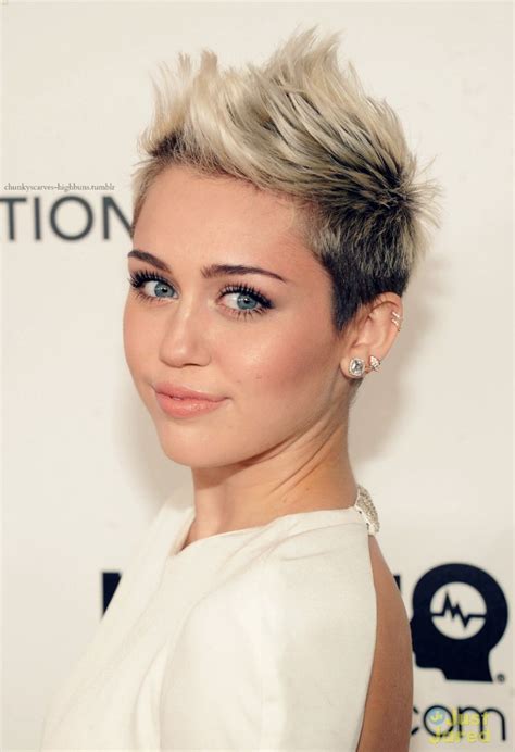 miley cyrus | Cortes de cabello corto, Peinados cortos, Cortes de pelo