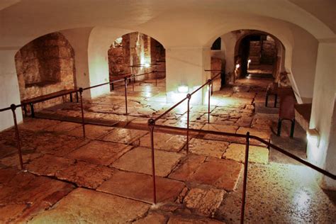 Antonia Fortress: Military Headquarters Overlooking Temple Mount ...