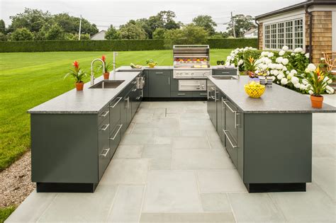 L Shaped Outdoor Kitchen for Small & Medium Sized Spaces