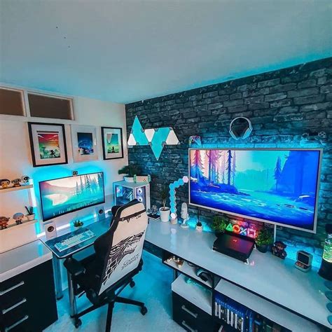 HeavenSetups : Gaming Setups’s Instagram post: “This room 🤯 This room ...