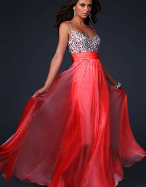 22 LOVELY RED PROM DRESSES FOR THE BEAUTIFUL EVENINGS..... - Godfather ...