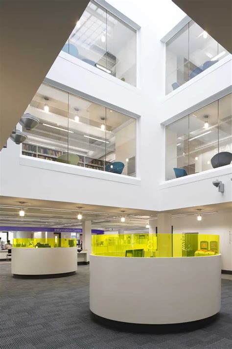 University of Stirling Library Building - e-architect