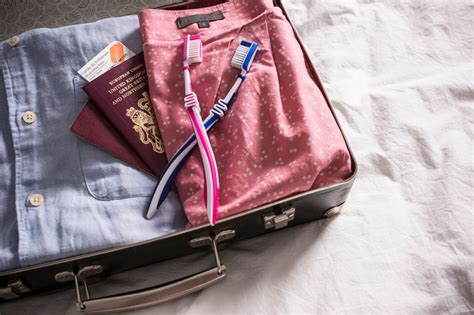 Emirates hand luggage explained and how to maximise your cabin baggage ...