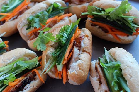 Banh Mi - Mini Chicken Vietnamese Rolls | Banh mi, Vietnamese rolls, Hot dog buns sandwich