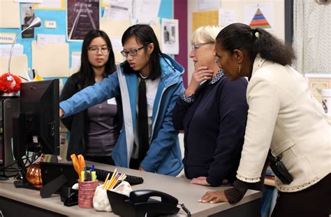 Senator Patty Murray on Twitter: "Murray at Chief Sealth this morning ...