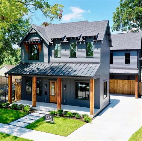 I love the exterior color... It really sets off that beautifully stained wood trim ... 🤩 In ...