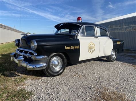 私たちが買う古い車: 1954 Chevy 210 パトカー - JP NewsS