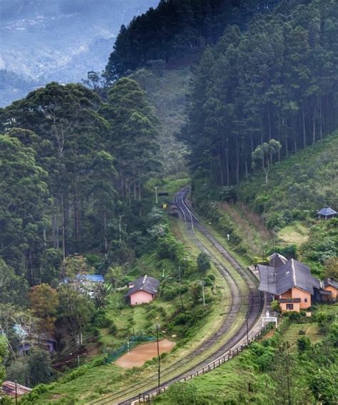 Idalgashinna Mountain: Best Mountain for Hike - Sri Lanka