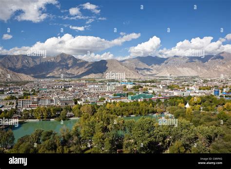 tibet: the city of lhasa Stock Photo - Alamy