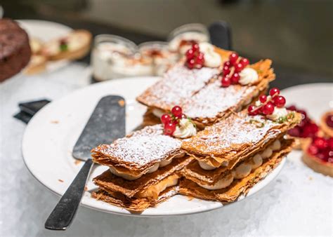 Top French pastries to try in France | O'Bon Paris | Easy to be Parisian