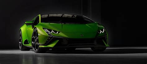 Lamborghini Huracán Tecnica: The Best of All Worlds