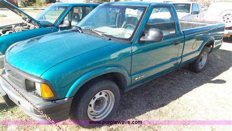 1995 Chevrolet S10 pickup truck in Goodland, KS | Item AV9784 sold ...