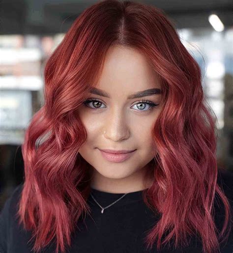 Stunning Styles: How to Rock Medium Red Hair with Bangs and Make Heads Turn!