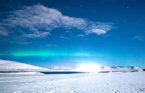 Iceland winter wonders and Northern lights. — Jami and dune