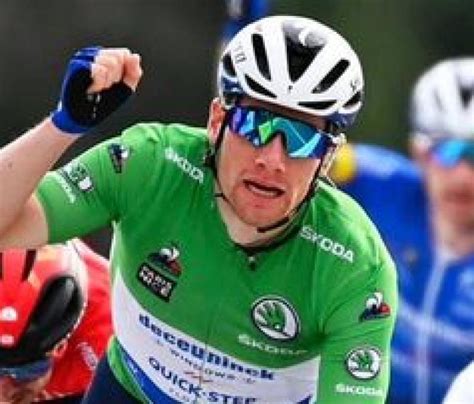 Injury rules Irish cyclist Sam Bennett out of the Tour de France ...