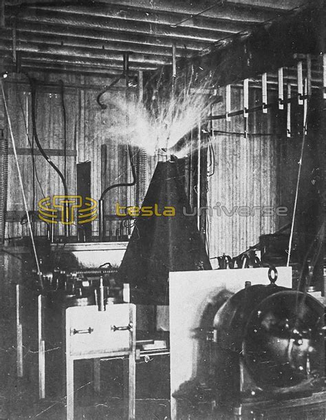 Tesla coil for ascertaining and discharging the electricity of the ...