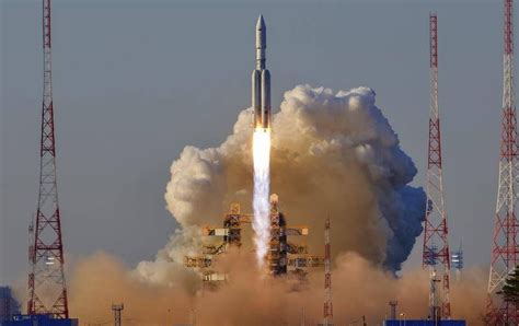 Russia Successfully Test-Launches First Angara-A5 Rocket from Vostochny ...