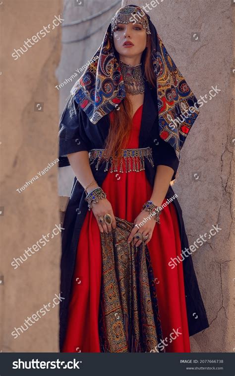 Old Women Arab: Over 16,122 Royalty-Free Licensable Stock Photos ...