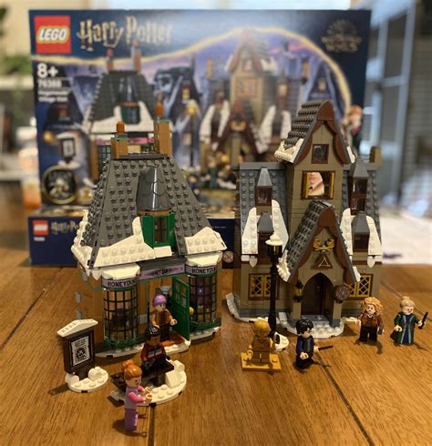 Review: LEGO "Harry Potter" Hogsmeade Village Visit 76388