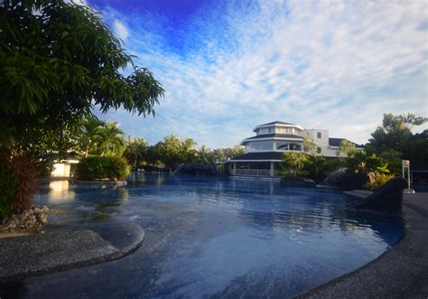 Mactan beach resort goes the extra mile | Inquirer Lifestyle