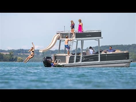 2017 Pontoon Boat AVALON FUNSHIP | Boats with water slides, sundecks ...