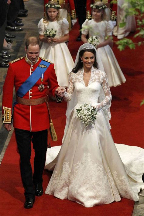 10 Things You Didn't Know About Kate Middleton's Wedding Dress - Sarah Burton Designs the Royal Gown