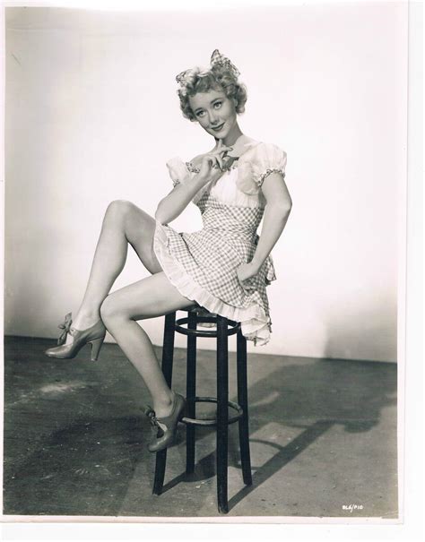 A delight... Glynis Johns singing 'Paper Doll' - 'State Secret' 1950 | Glynis johns, British ...