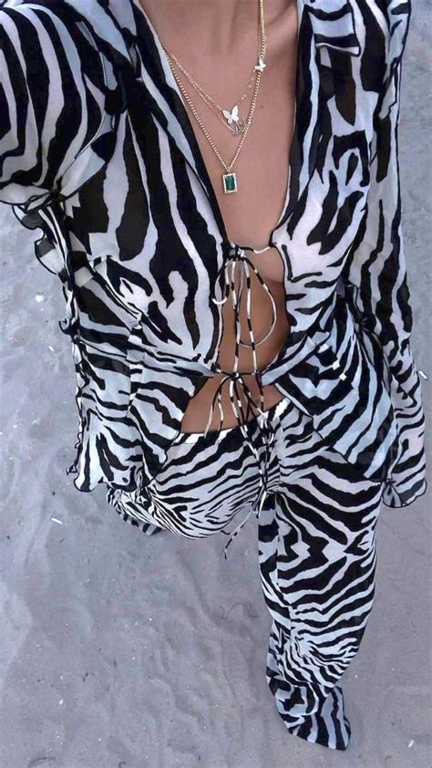 Zebra Print in 2021 | Fashion inspo outfits, Fashion, Fashion outfits