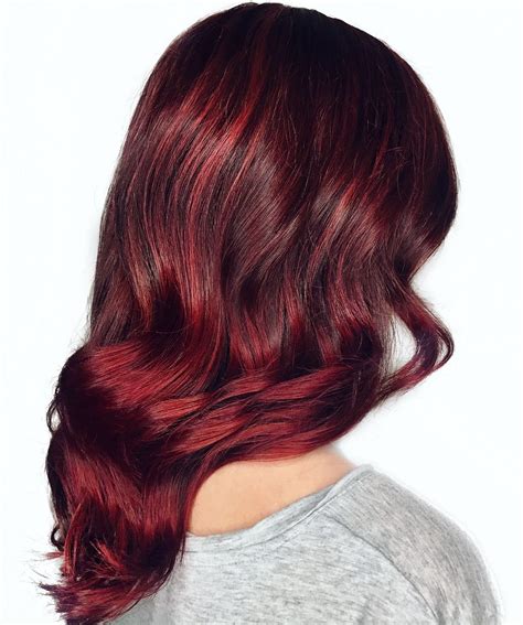 50 Beautiful Burgundy Hairstyles - Hair Adviser