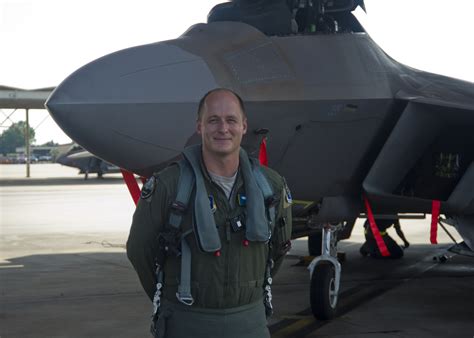 F-22 pilot reaches 1,000 hours > Tyndall Air Force Base > Article Display