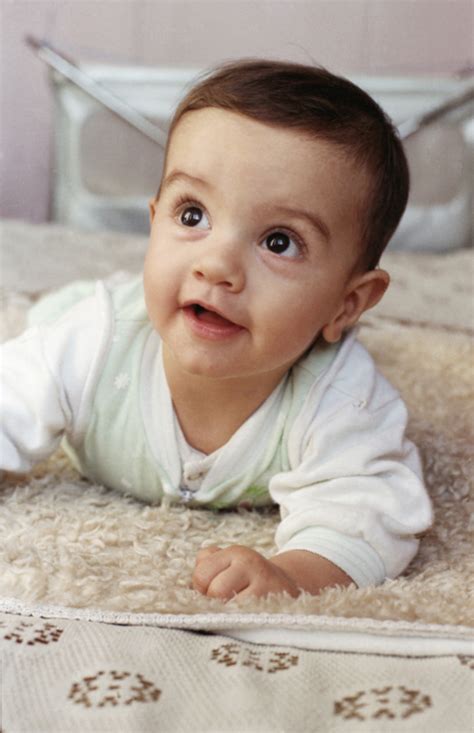 File:Infant smile.jpg - Wikimedia Commons
