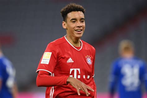 Musiala Bayern / Bayern Munich signs Jamal Musiala from FC Chelsea ...