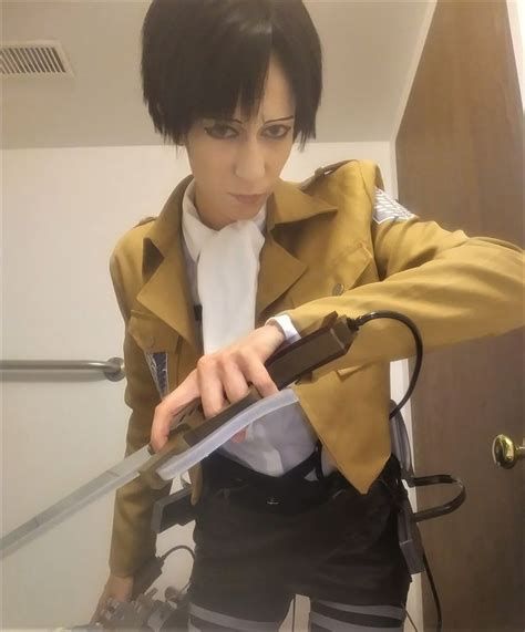 Levi Ackerman Cosplay | Cosplay, Levi ackerman, Levi