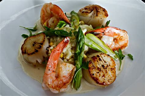 15 Best Restaurants in Broward County, FL for 2024 (Top Eats!)